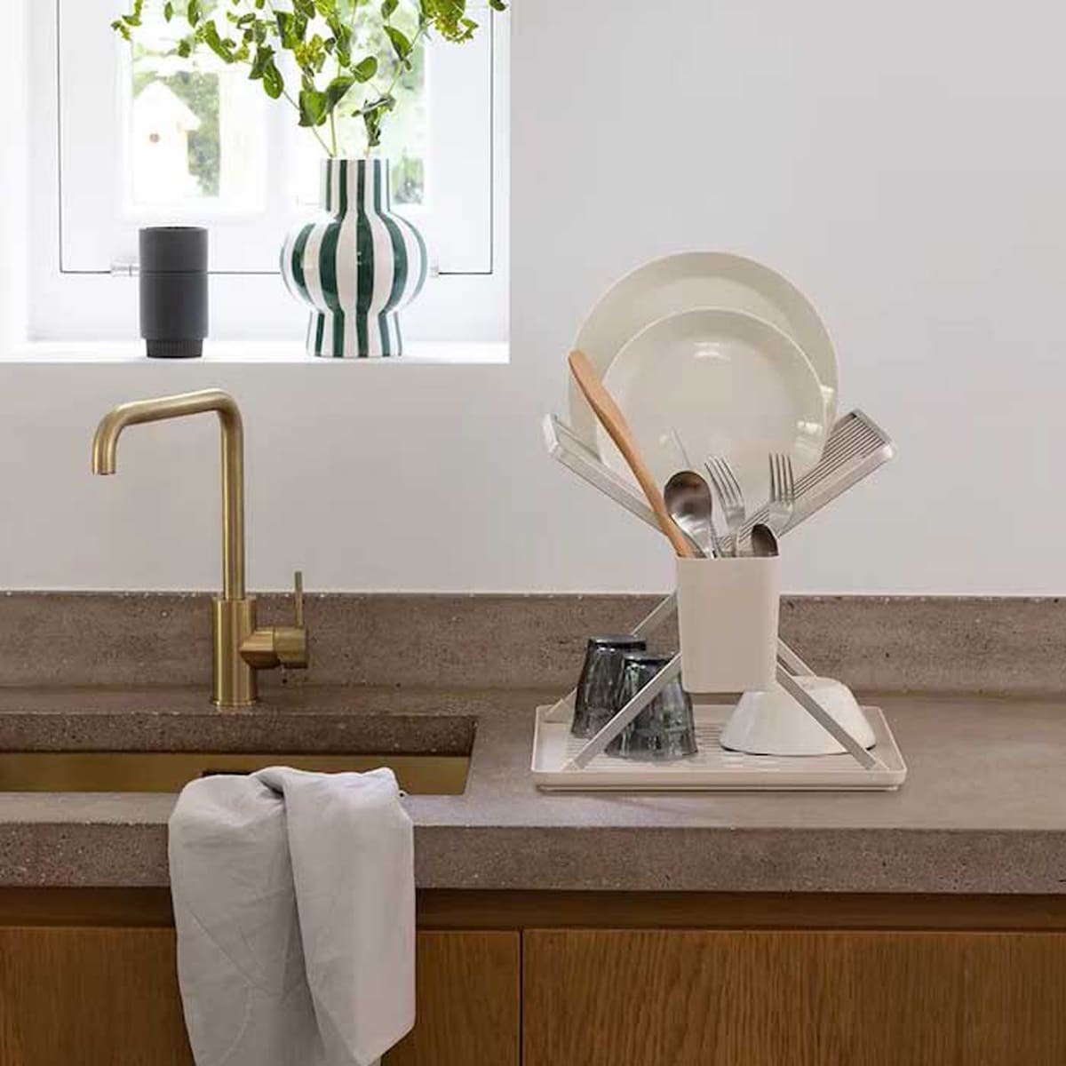 Сушилка для посуды складная Brabantia SinkSide