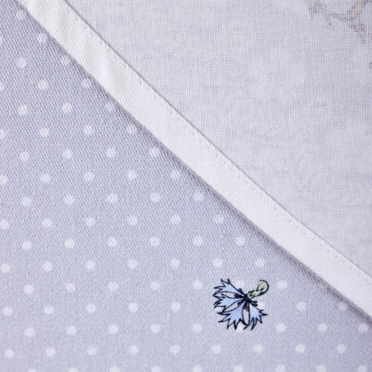 Скатерть с пропиткой Santalino Гуси Легард 180см