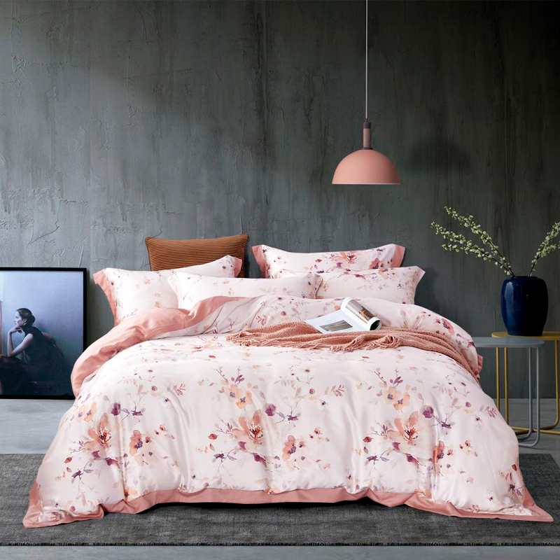 Комплект постельного белья евро Anabella Asabella цветы на молочном, простыня светло-розовая