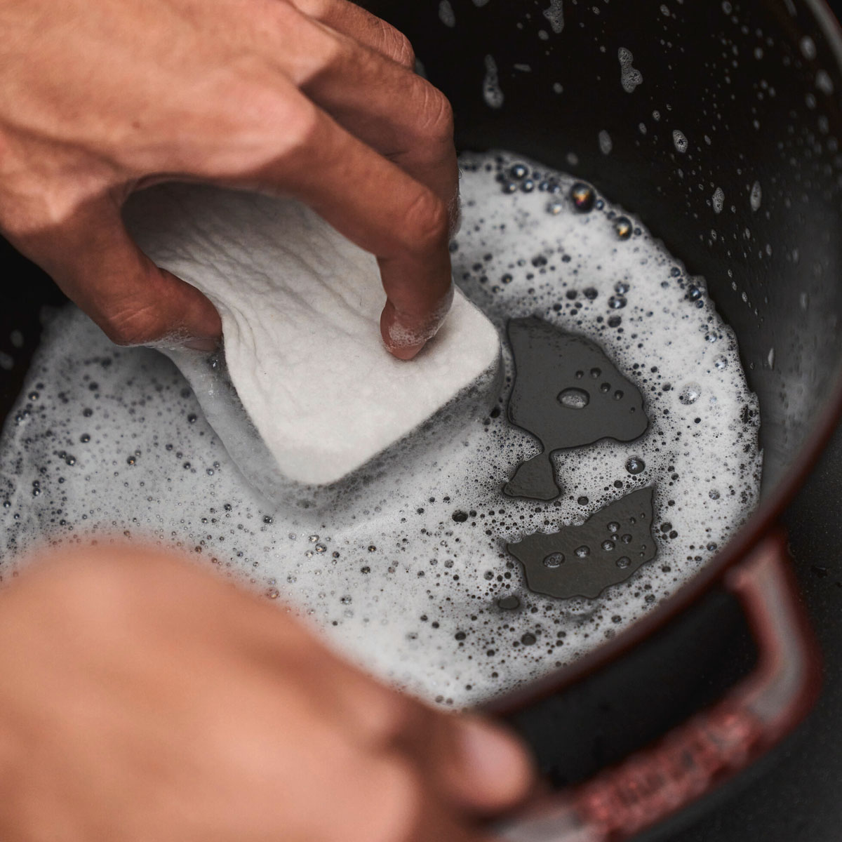 Кокот круглый 28 см, 6,7 л, гранатовый