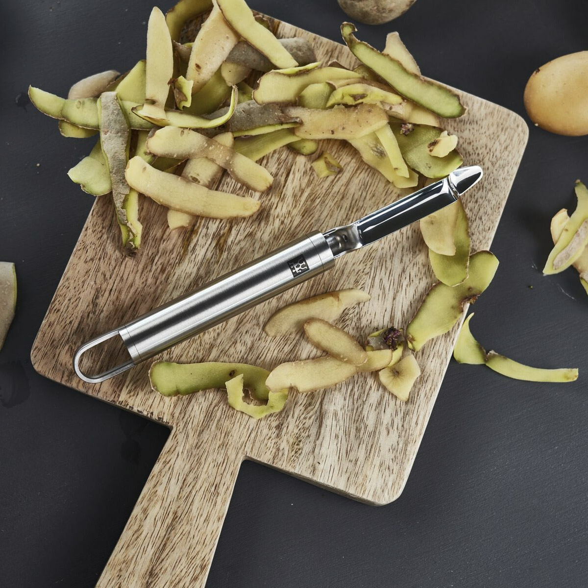 Овощечистка с движущимся лезвием ZWILLING Pro