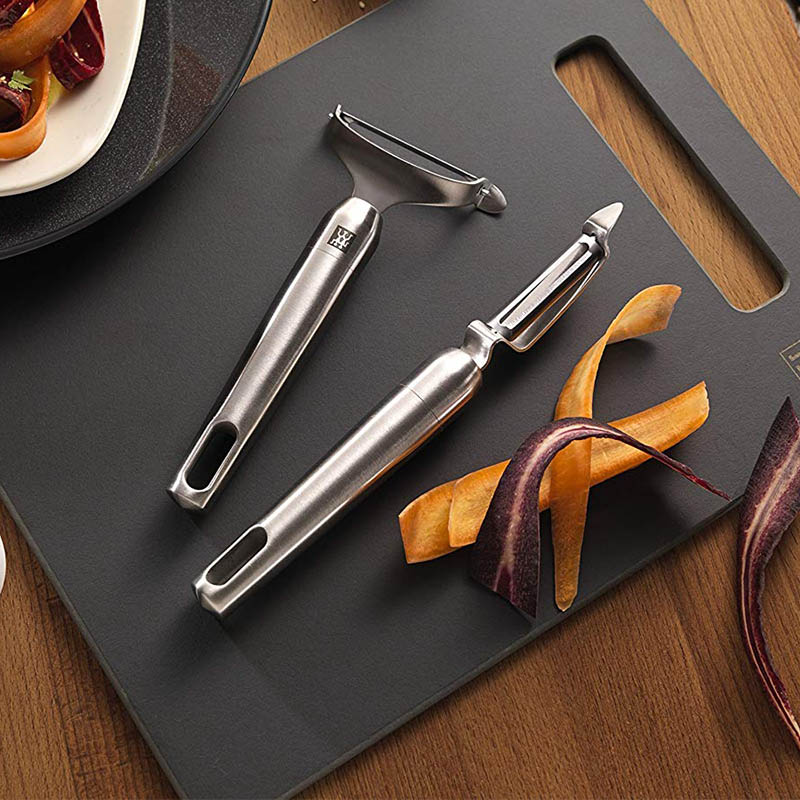 Овощечистка с движущимся лезвием ZWILLING Pro