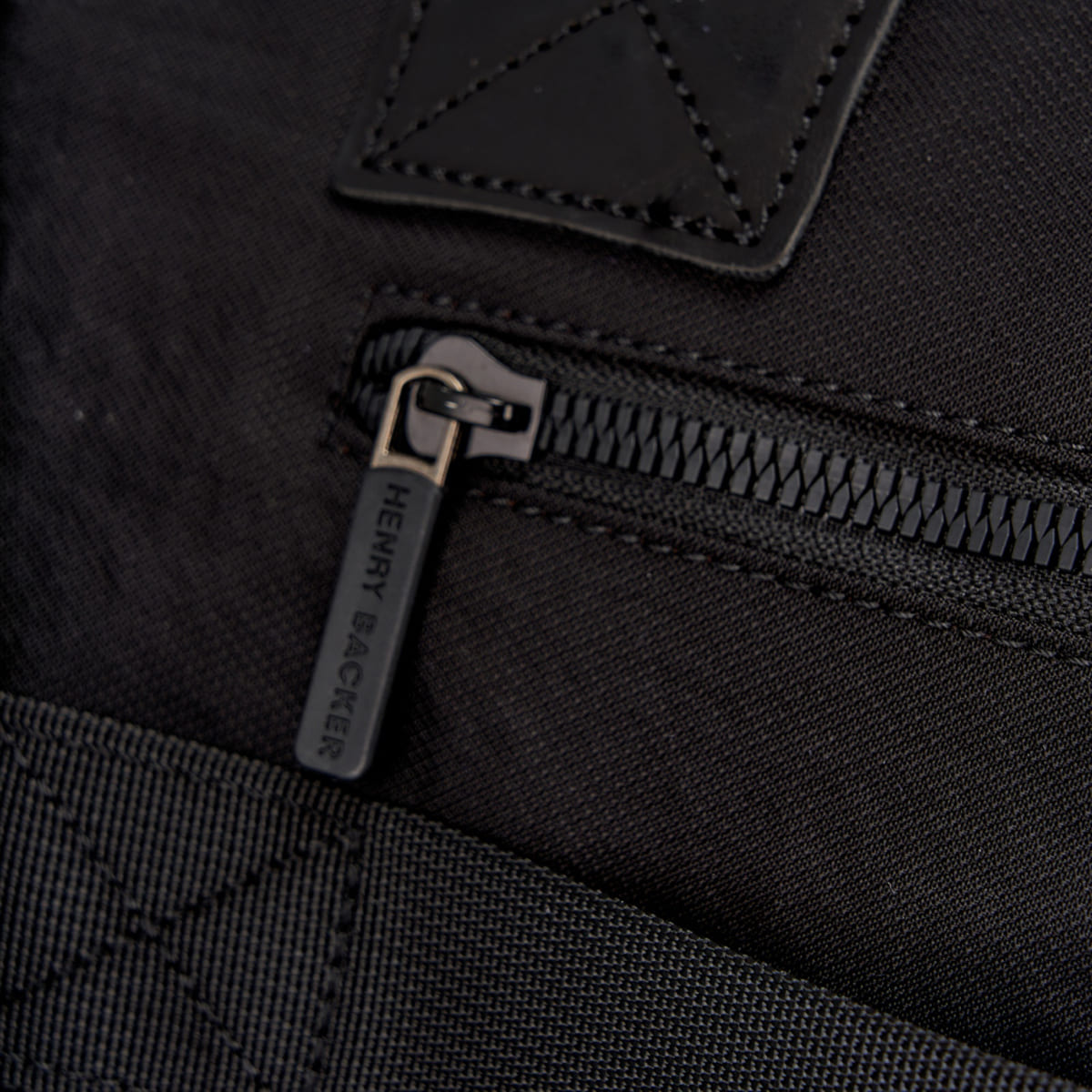 Сумка спортивная Henry Backer, цвет черный