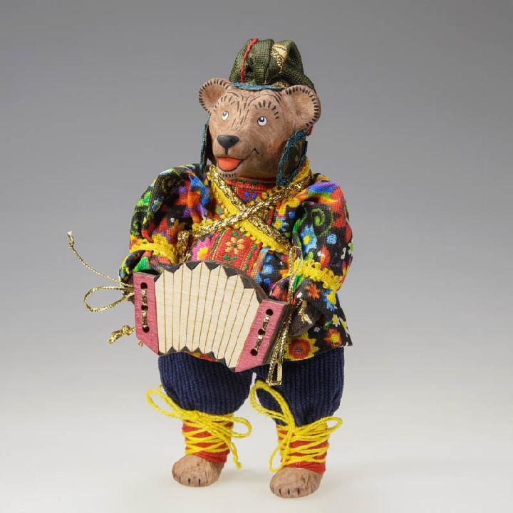 Елочная игрушка Кукольная мастерская на Ланском Медведь в колпаке с гармошкой