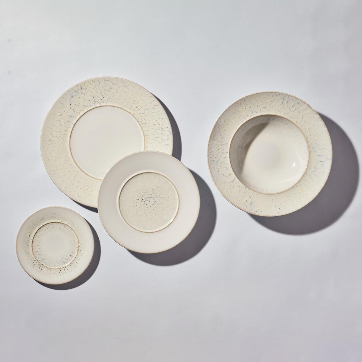 Тарелка глубокая 27см Kenai Ceramics Cheshuya, цвет белый