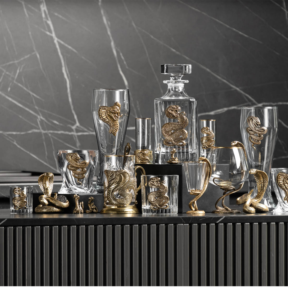 Статуэтка Город Подарков Змея-принцесса