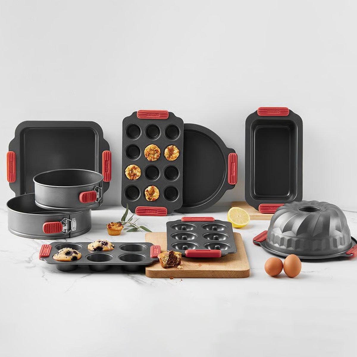 Форма для маффинов Lekue Bekery 12 ячеек