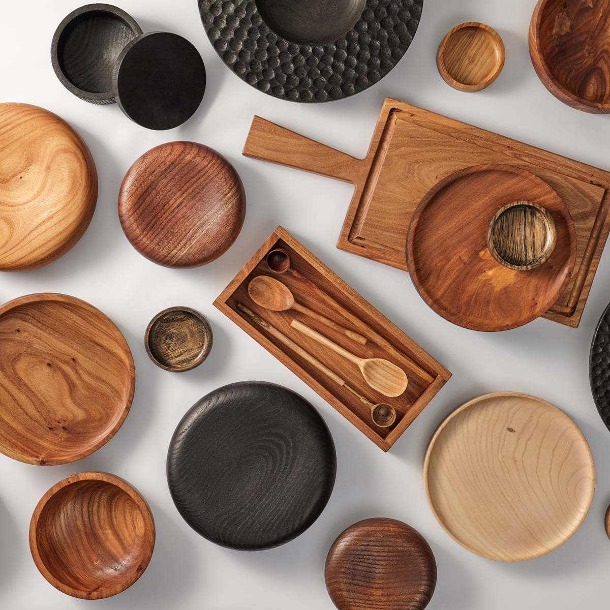 Тарелка на ножках Kenai Ceramics Wood