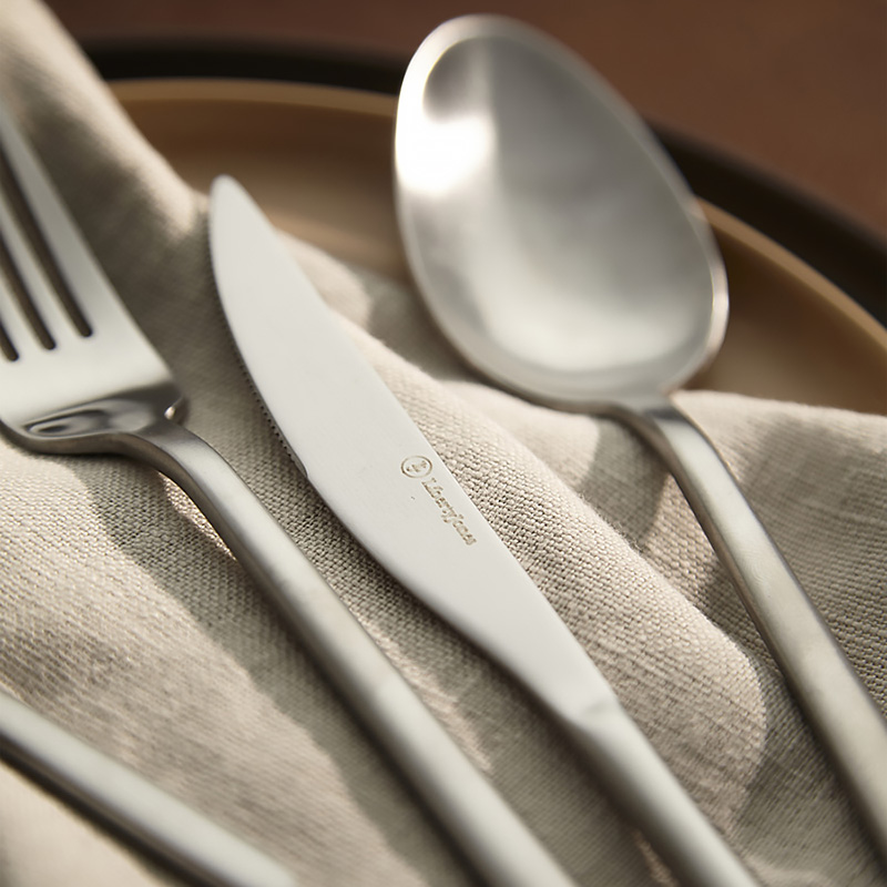 Набор столовых приборов Liberty Jones Pure 24 предмета на 6 персон, матовый серебряный