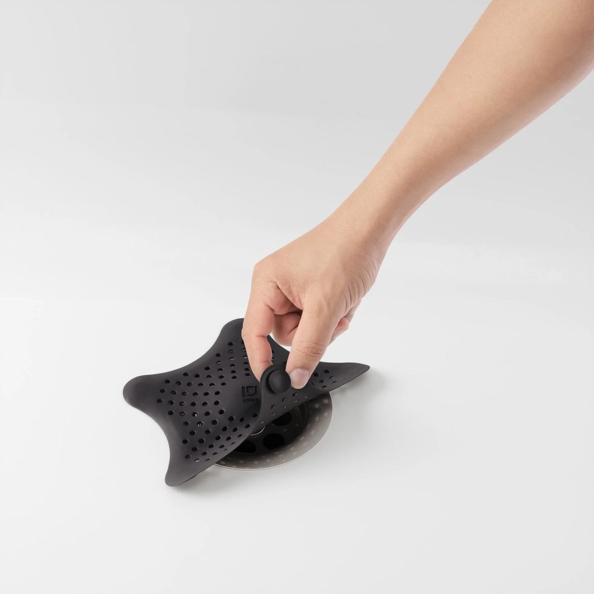 Фильтр для слива Umbra Starfish, черный