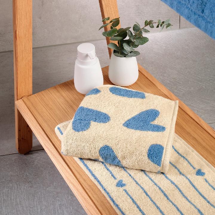 Полотенце Cawo Heart Beats 70x140см, цвет небесно-голубой