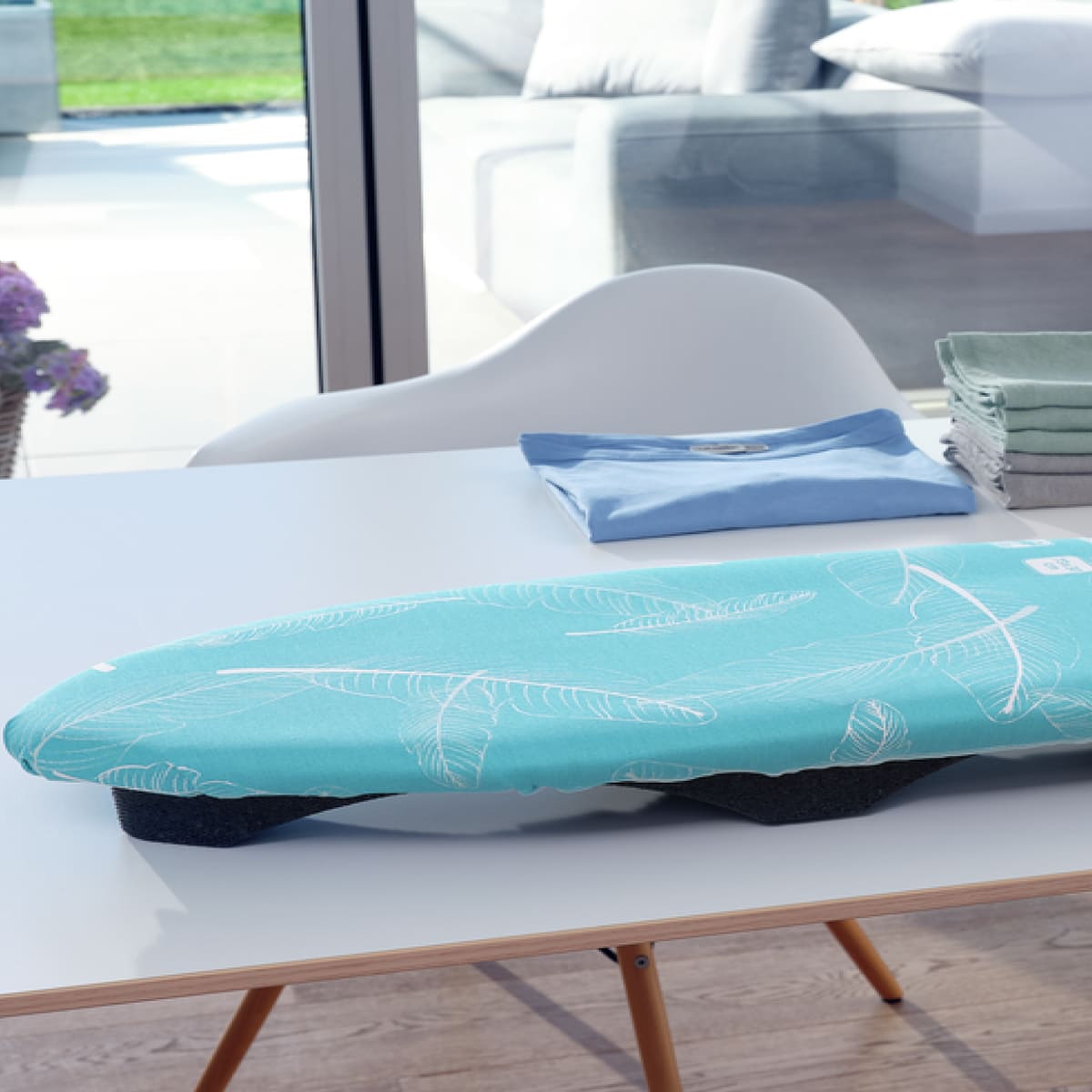 Настольная гладильная доска Leifheit AirBoard Compact Table, 73x30см