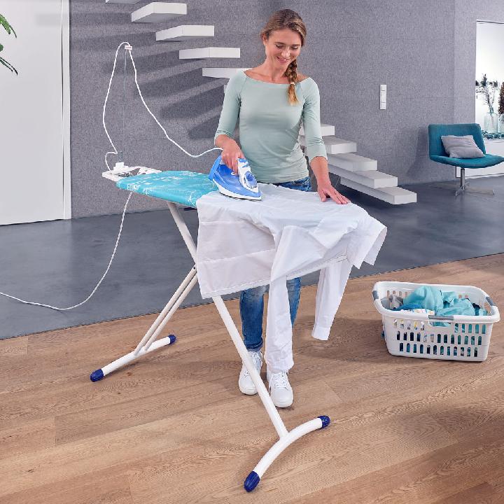 Гладильная доска с электроподключением Leifheit Airboard Solid Plus M 120х38см