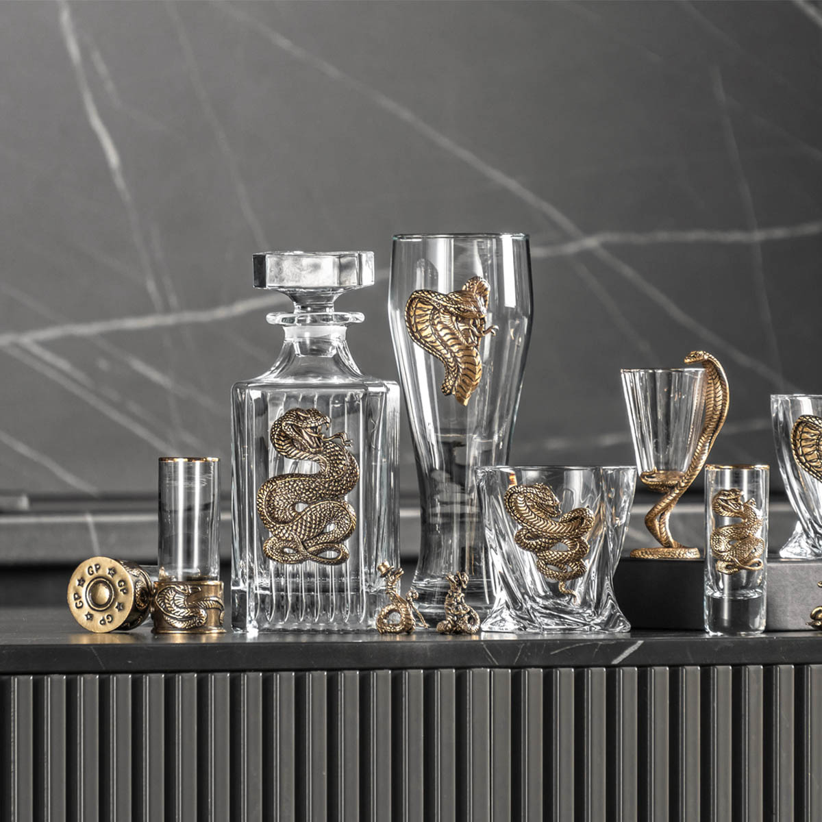 Статуэтка Город Подарков Змея-принцесса