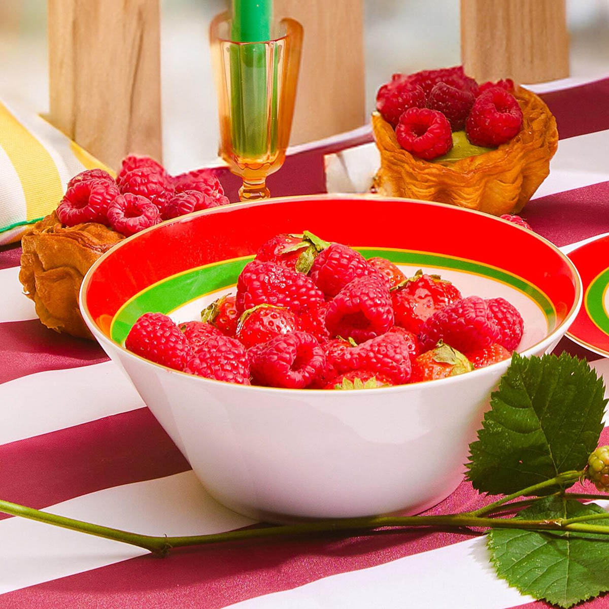 Салатник Domique Joyware Green and Red