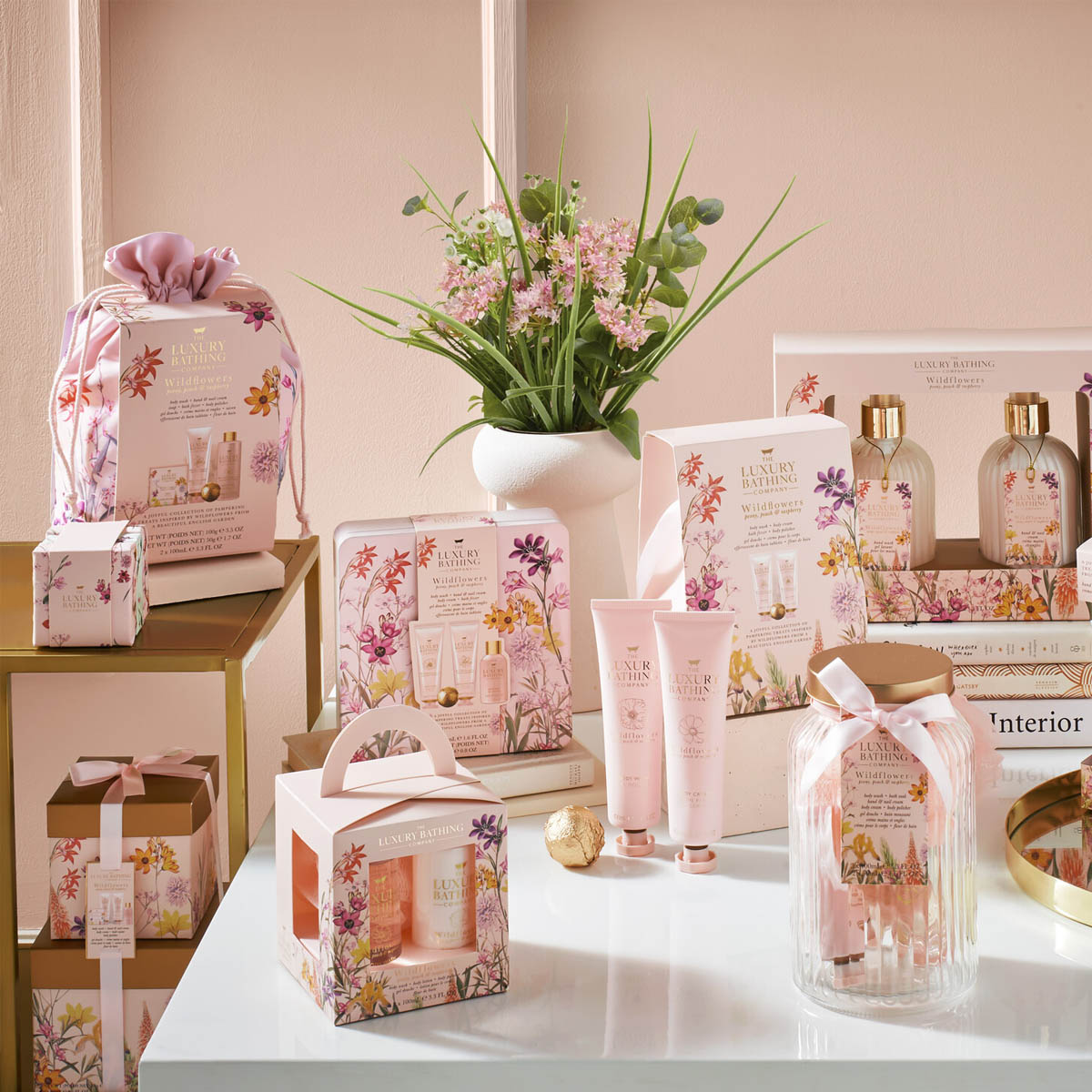 Подарочный набор The Luxury Bathing Company Нежные ручки Пион, персик и малина