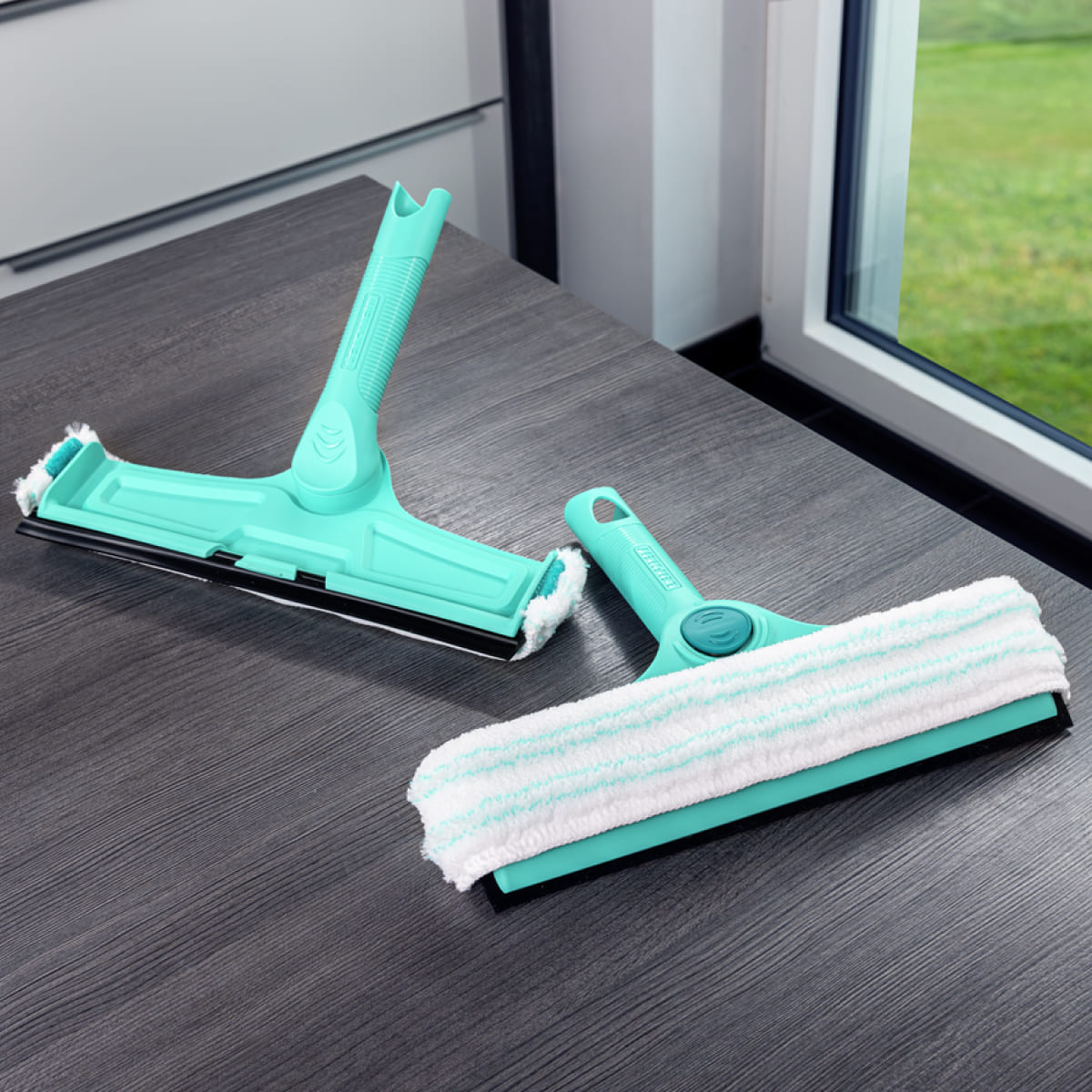 Щетка Leifheit W&F Cleaner L micro duo для мытья окон, 32см