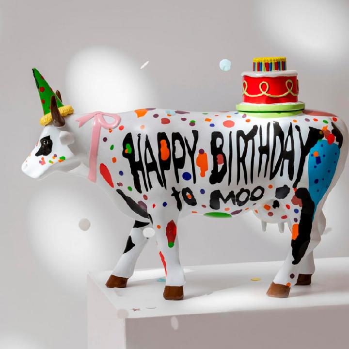 Коллекционная корова CowParade Russia Happy Birthday