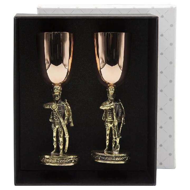 Набор рюмок Кольчугинский Мельхиор Охотничий домик Аты-Баты медь-латунь с чернением 2шт в футляре