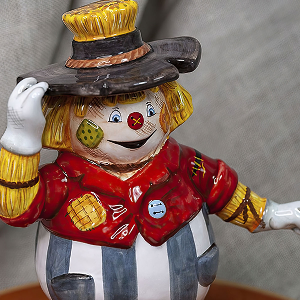 Статуэтка Ярославская Керамическая Мануфактура Изумрудный город. Страшила