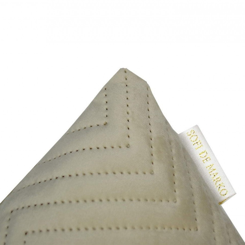 Наволочка декоративная велюровая Sofi de Marko Оникс, цвет светло-бежевый