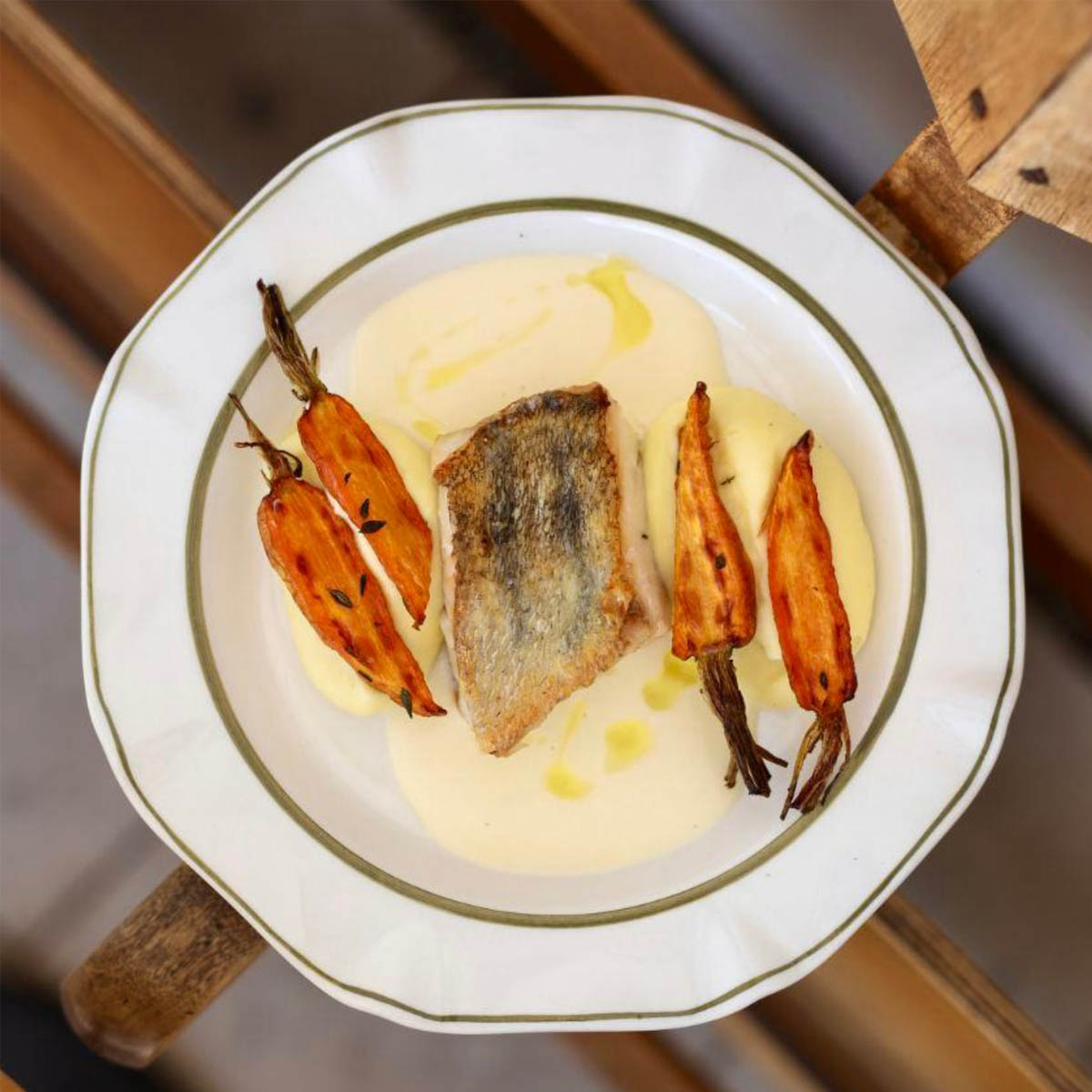 Блюдо овальное Дымов Керамика Нерль Ягодная Крыжовник