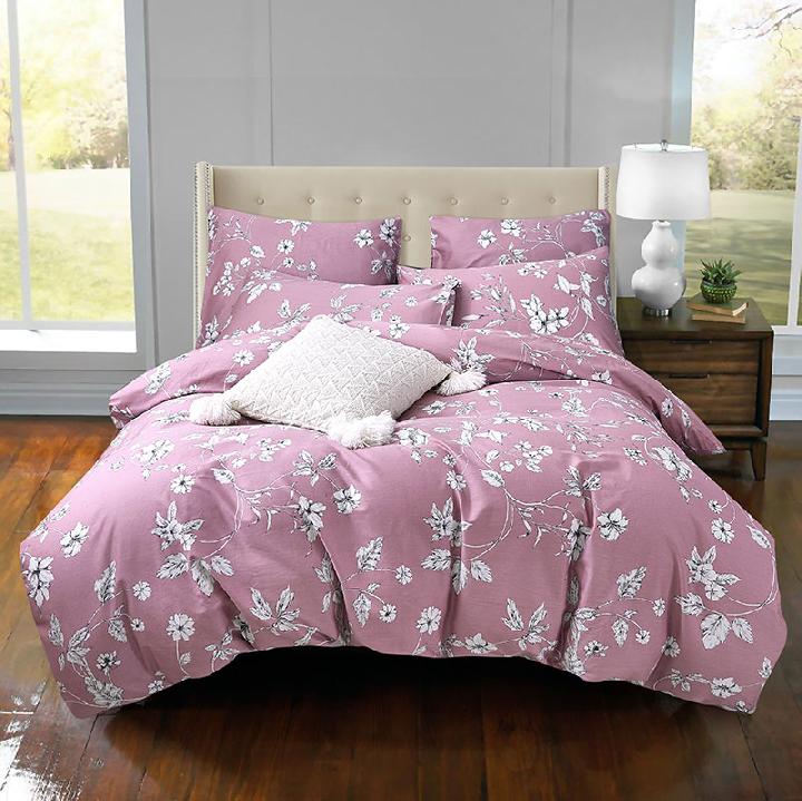 Комплект постельного белья семейный Pappel, цветы на темно-розовом