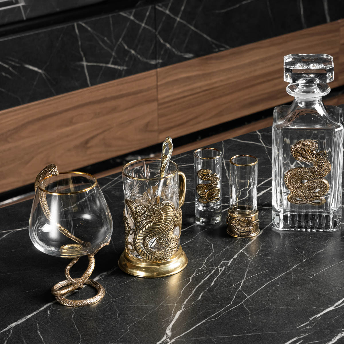 Статуэтка Город Подарков Змея-принцесса