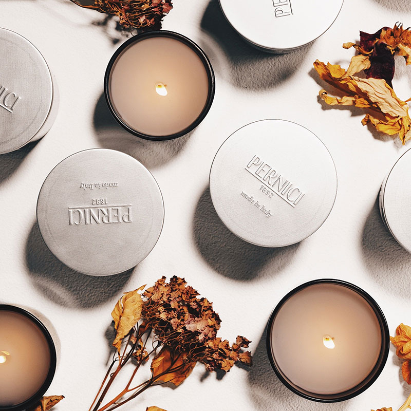 Свеча ароматическая Pernici Elementi Сладкий макарон и миндаль