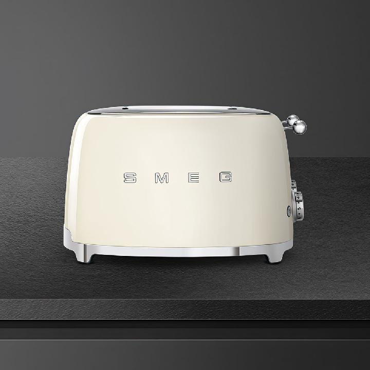 Тостер на 4 ломтика Smeg 50’s Style, кремовый