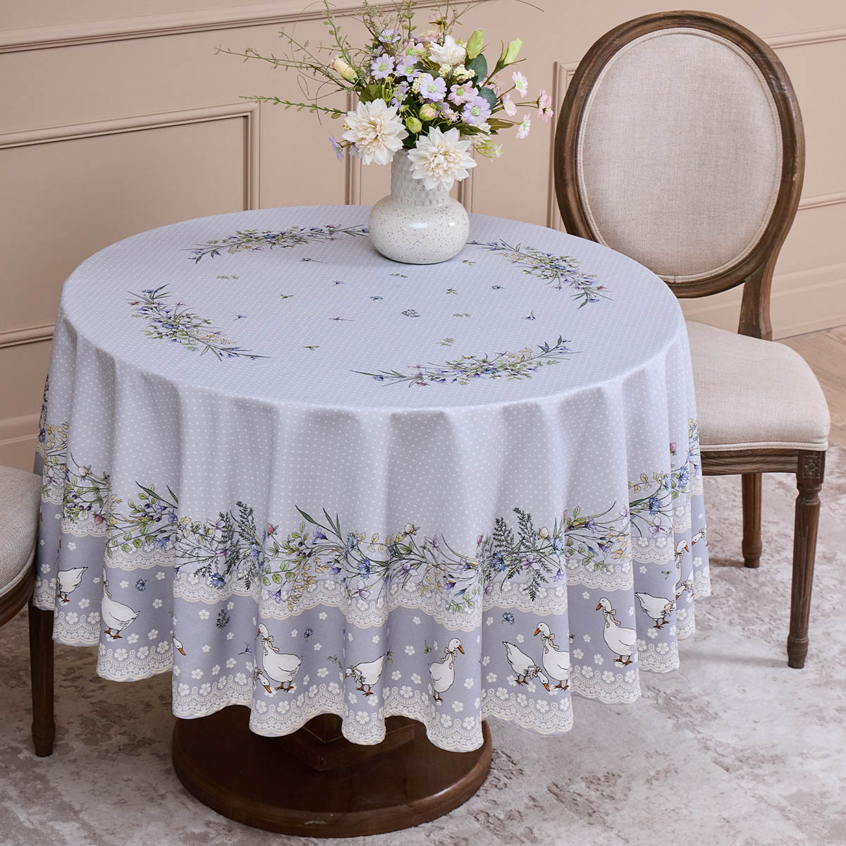 Скатерть с пропиткой Santalino Гуси Легард 180см