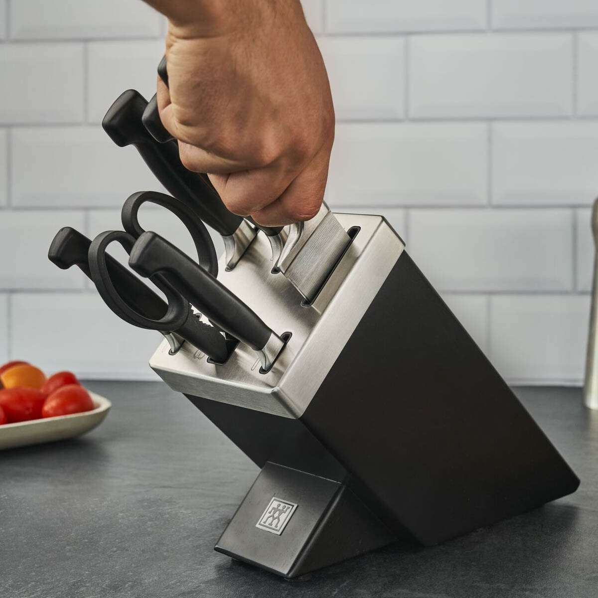Набор кухонных ножей с заточкой Zwilling Four Star 7 предметов, черный