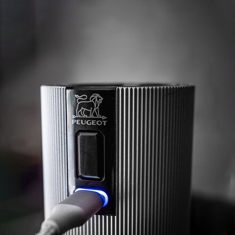 Набор мельниц для соли и перца Peugeot Night Electric 15см