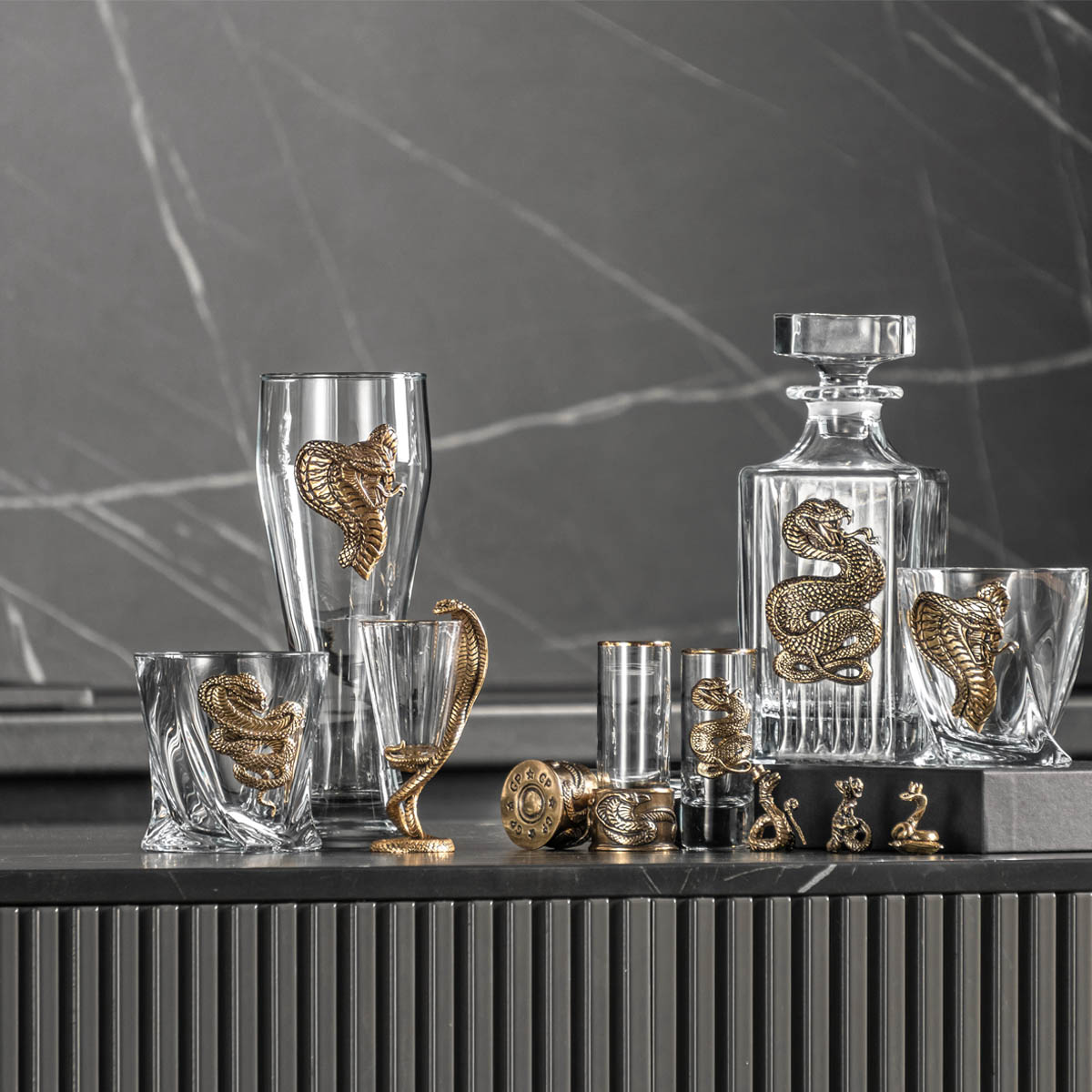 Статуэтка Город Подарков Змея-принцесса