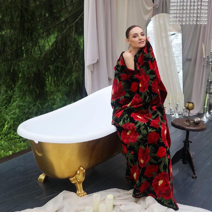 Полотенце Feiler Isabella 75x150см, цвет черный