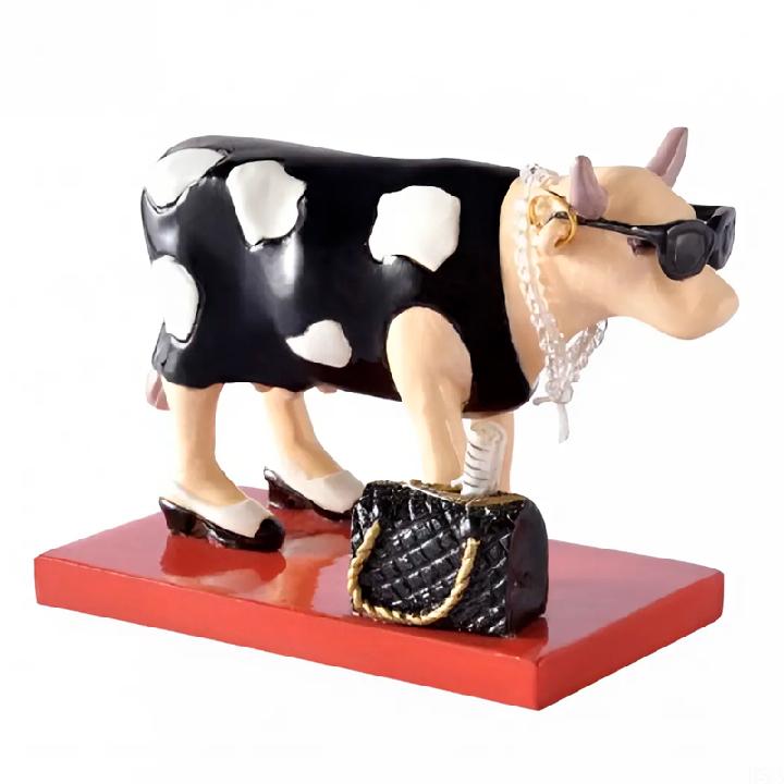 Коллекционная статуэтка CowParade Russia Fashion a Bull (8,5x3,5см)