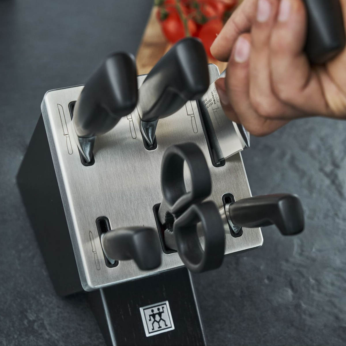 Набор кухонных ножей с заточкой Zwilling Four Star 7 предметов, черный