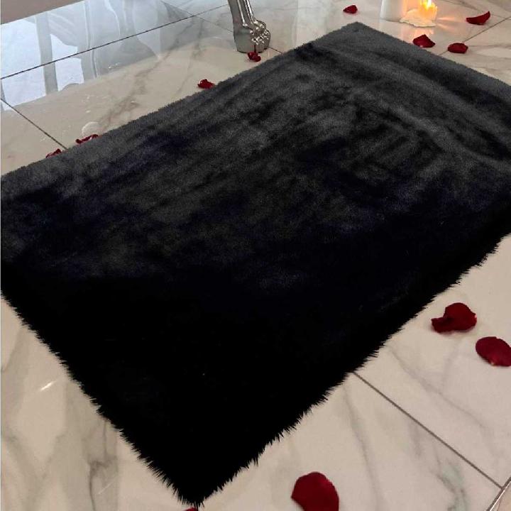Коврик меховой Shahintex 67х130см, блэкглама