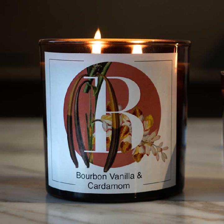 Свеча ароматическая Pernici Elementi Бурбонская ваниль и Кардамон