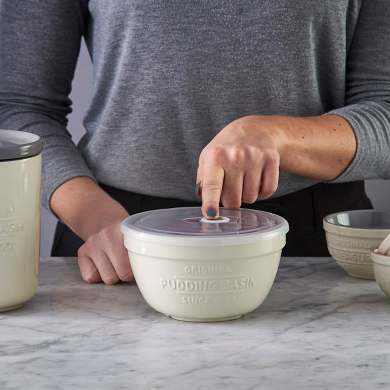 Емкость для пудинга с крышкой Innovative Kitchen 0,9 л