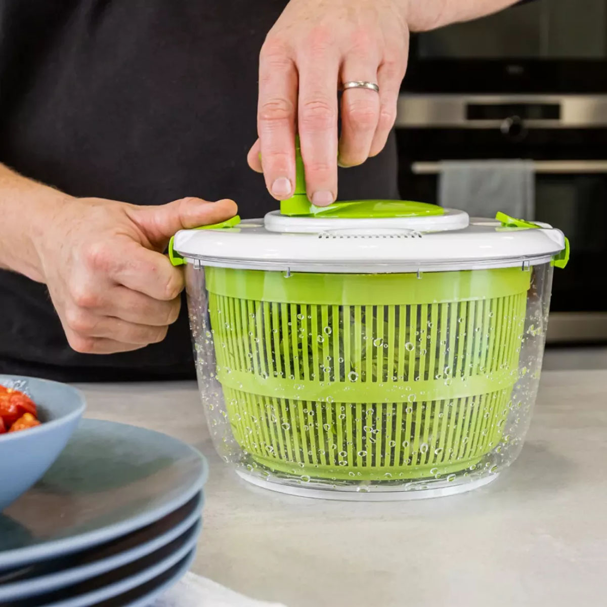 Сушилка для салата с крышкой Kitchen Craft Twist action