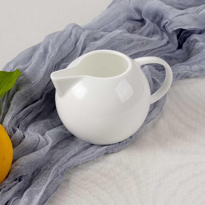 Молочник Zapel Table Blanche