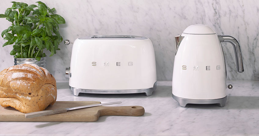 25% скидка на чайник SMEG