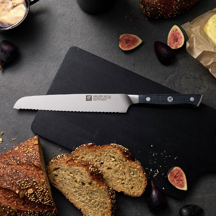 Нож для хлеба Zwilling Spectrum