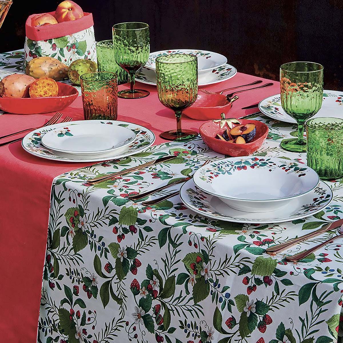 Скатерть Andrea Fontebasso Sweet Berry 140x240см