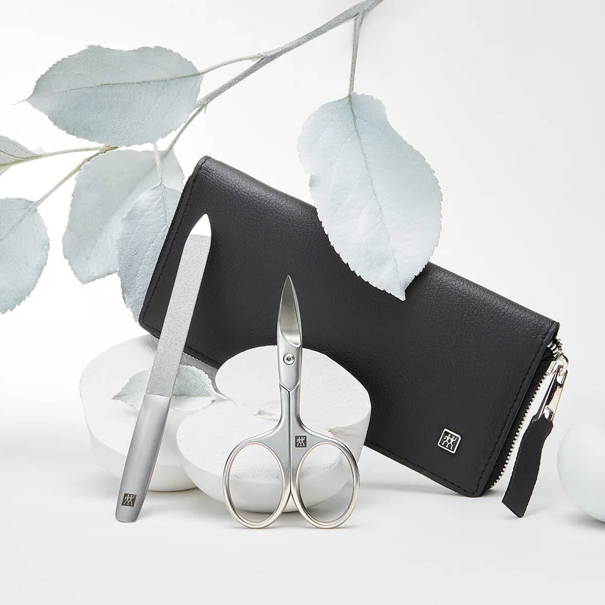 Набор маникюрный 5 предметов Zwilling Beauty Premium, черный