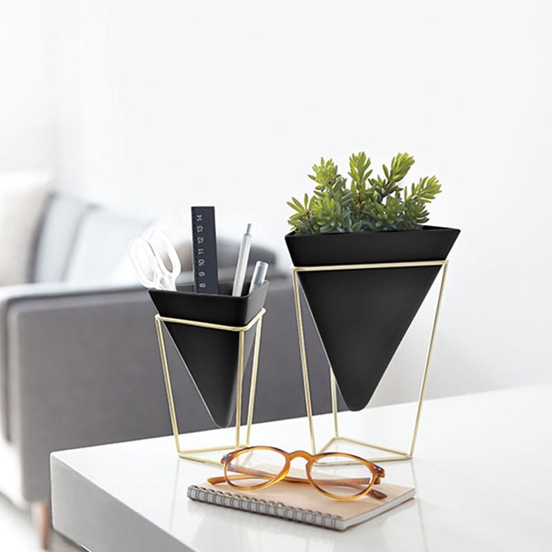 Декор настольный Umbra Trigg