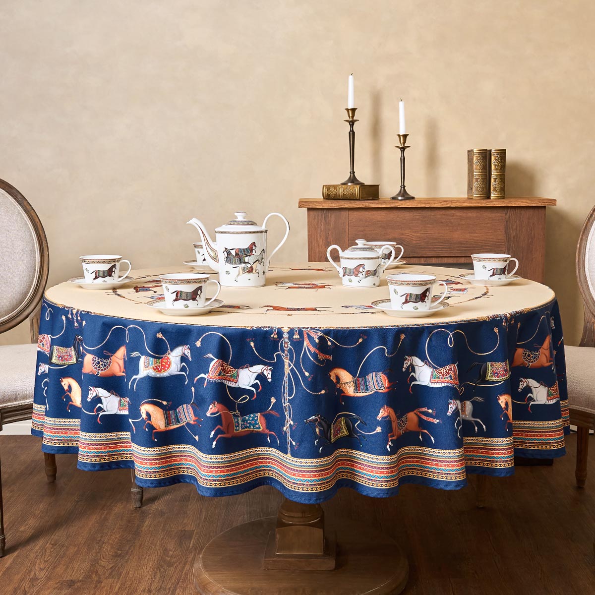 Скатерть кругая Santalino Passage 150см