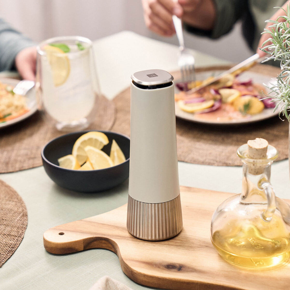 Мельница для перца Zwilling Spices, слоновая кость