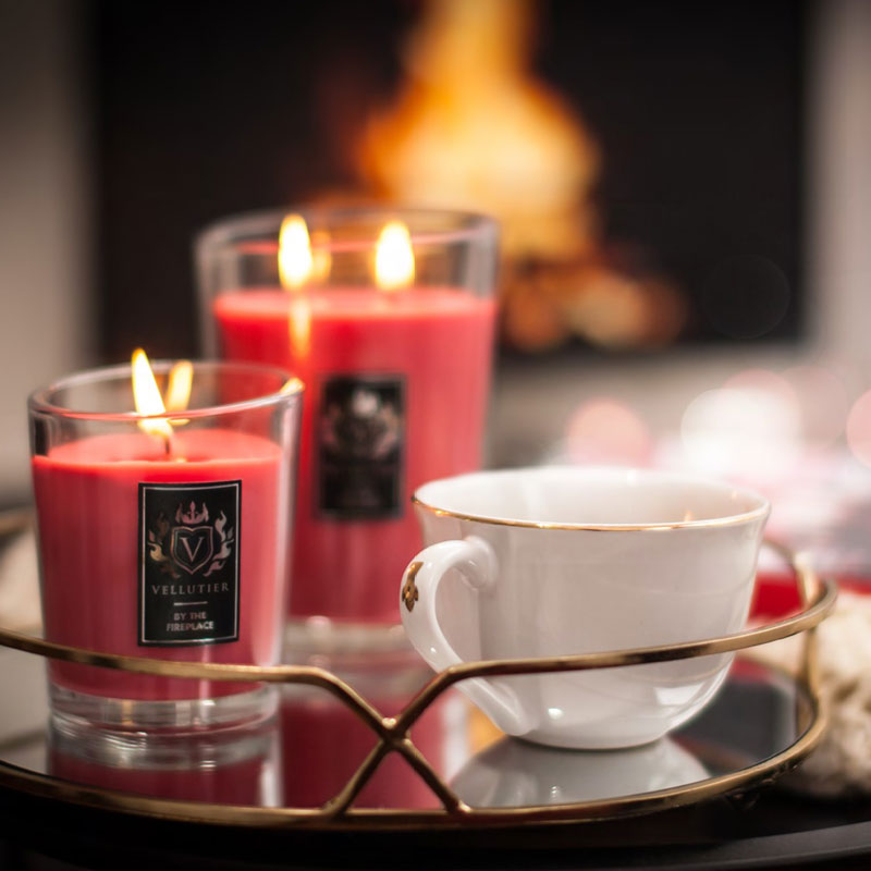 Свеча ароматическая Vellutier By the Fireplace 515гр